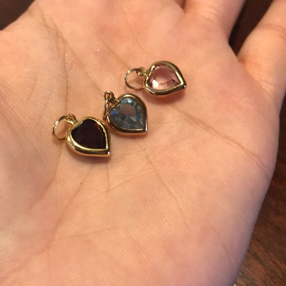 Avon Lot of 3 Heart Goldtone Gemstone Charms - Picture 2 of 3